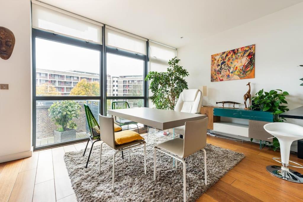 Apartament Luxurious Flat Sunny, Quiet, Design, Lift, Balcony Londyn Zewnętrze zdjęcie