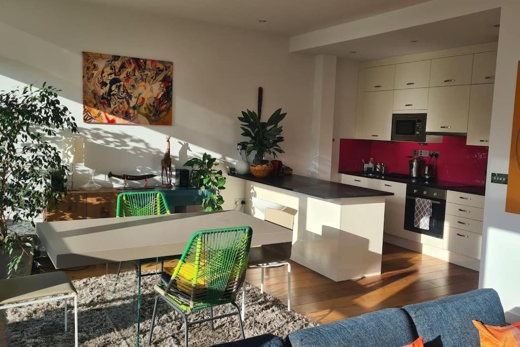 Apartament Luxurious Flat Sunny, Quiet, Design, Lift, Balcony Londyn Zewnętrze zdjęcie
