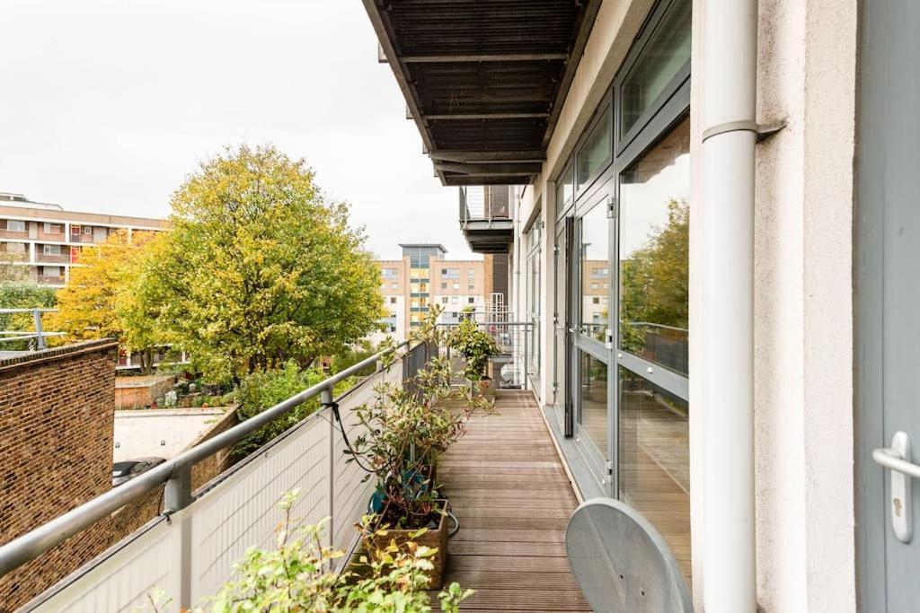 Apartament Luxurious Flat Sunny, Quiet, Design, Lift, Balcony Londyn Zewnętrze zdjęcie